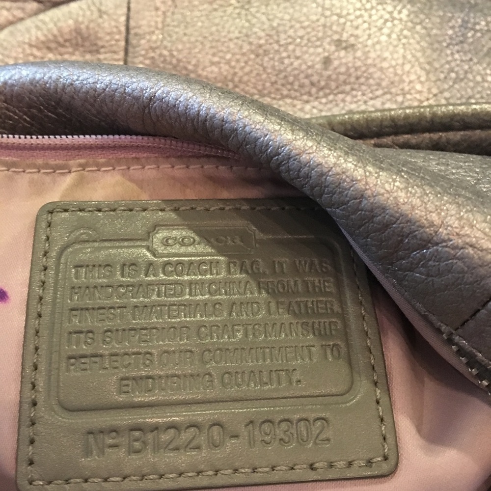 Coach Metallic Silver Leather Patterned Purse - image 5